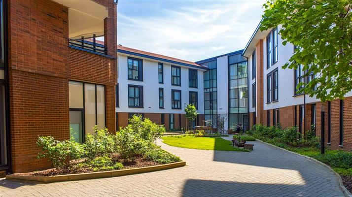 Opholdsted - En tryg base for unge i udvikling